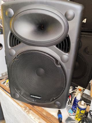 Altavox autoamplificado 15" 700/500w a bateria