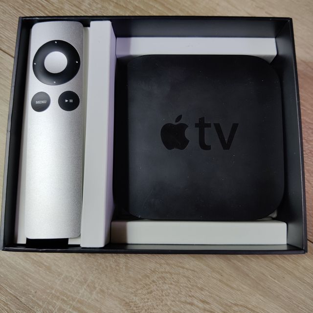 Apple TV + mando a distancia modelo A1378