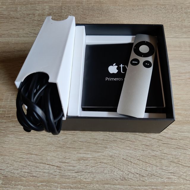 Apple TV + mando a distancia modelo A1378