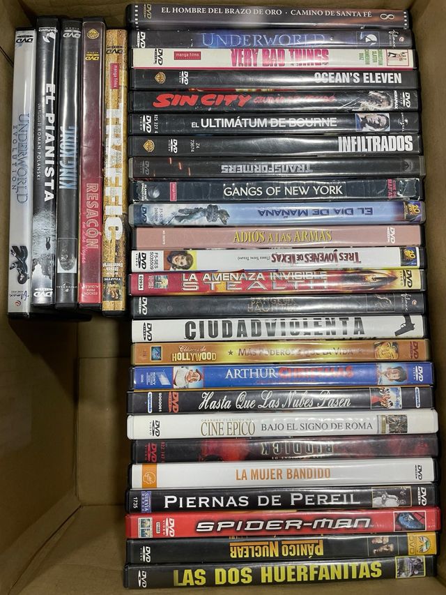 Scatola con 36 film in DVD - Azione, Dramma, Commedia