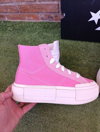 Converse Chuck Taylor Pink