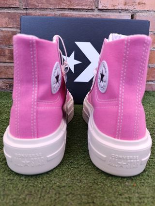 Converse Chuck Taylor Pink