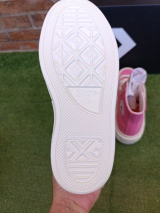Converse Chuck Taylor Pink