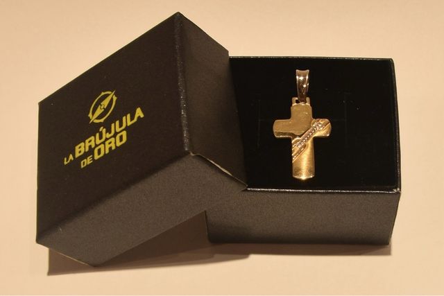 CRUZ DE ORO 18K/3.5Gr