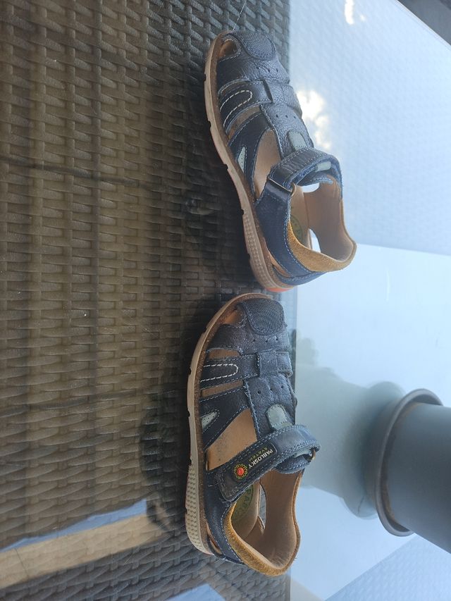Sandalias Pablosky niño azul, talla 31.
