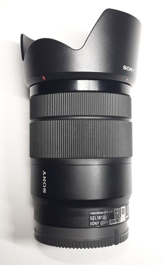 Objetivo  Sony E 18-135 mm