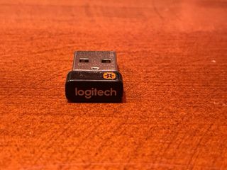 Logitech K400 Plus TV - Teclado Inalámbrico