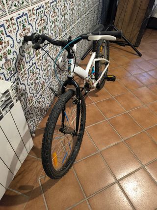 Bicicleta 24" blanca