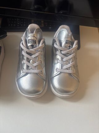 Zapatillas puma, zapatillas Adidas, balerinas 