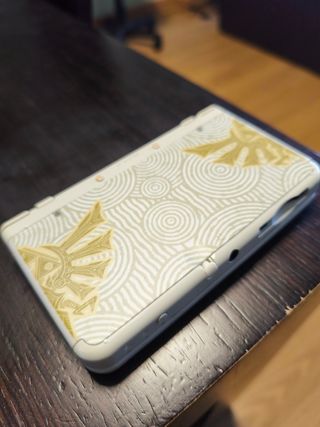 Consola New Nintendo 3DS con caja