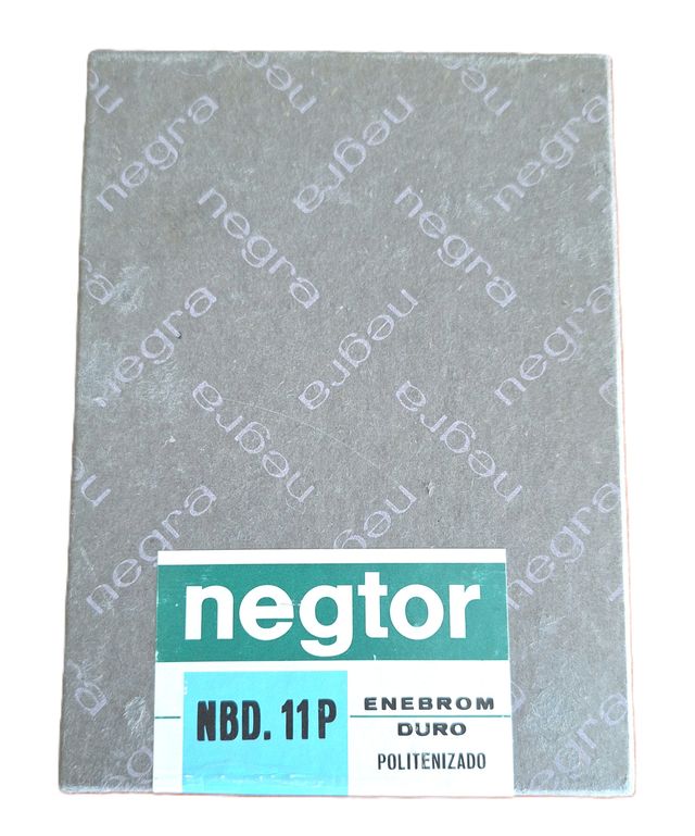 Carta fotografica nera e nera in bianco e nero