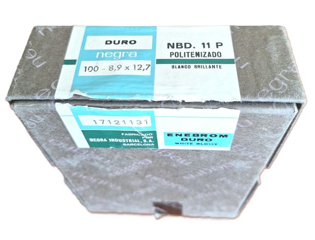 Papel fotográfico negtor y negra en blanco y negro