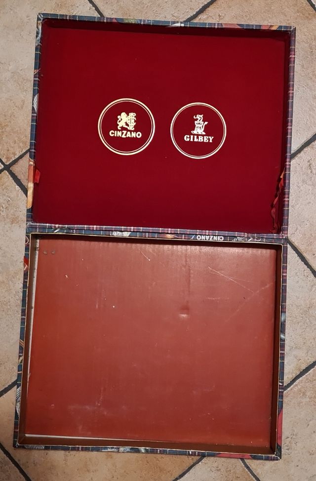 Lotto due  scatole vintage Cinzano Martini e Rossi