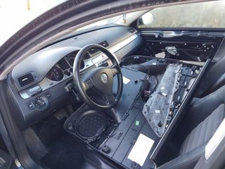 Volkswagen Passat - Azul oscuro