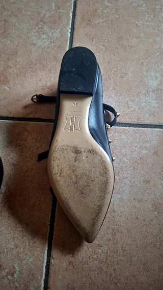 Scarpe nere con borchie