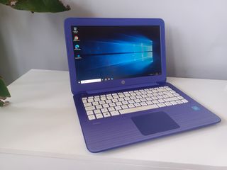 Portátil HP  morado NEGOCIABLE