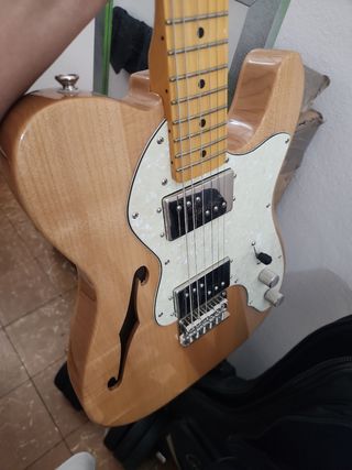 Guitarra Telecaster classic vibe 70 thinline 
