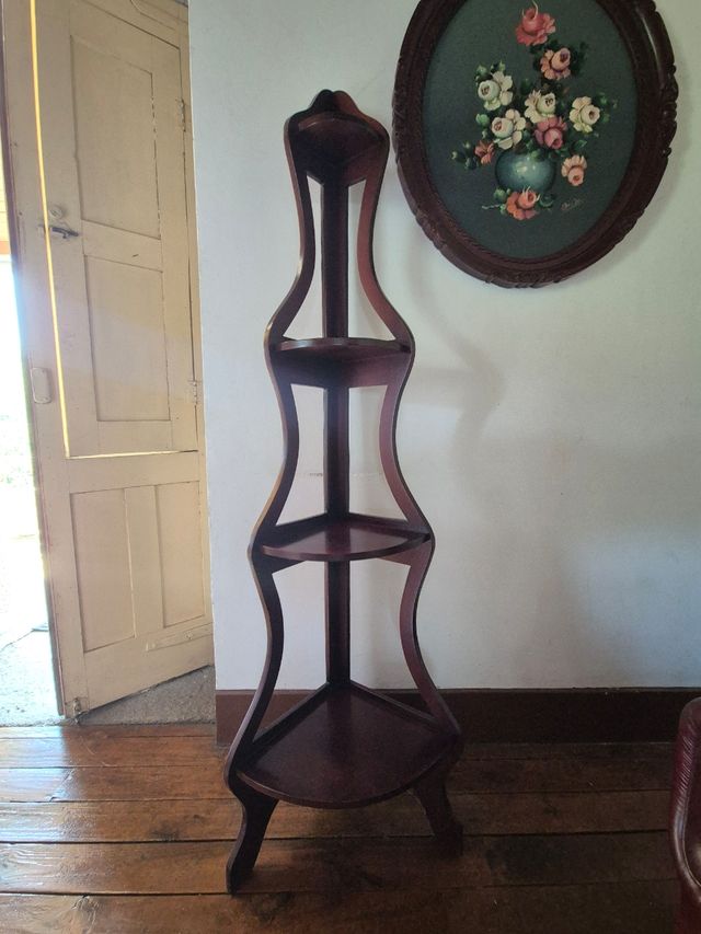 Rinconera vintage de madera