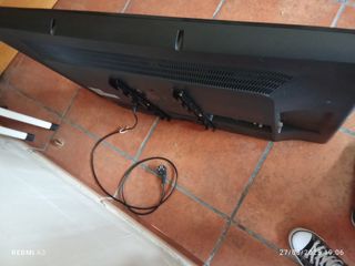 TV LG 42" negra