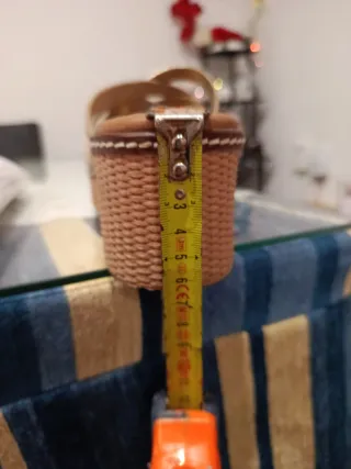 Sandalias COSCO beige y dorado