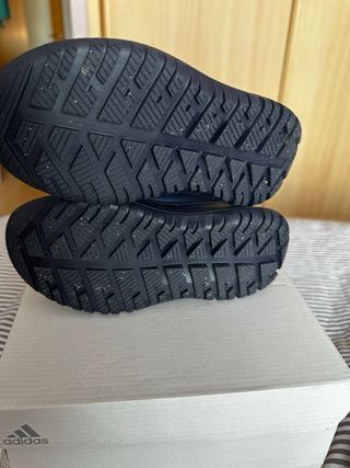 Botas Adidas niño talla 30