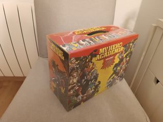 My Hero Academia Box Set 1: Includes volumes 1-...