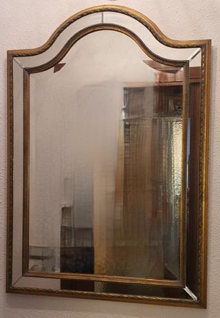 Espejo antiguo dorado con bisel