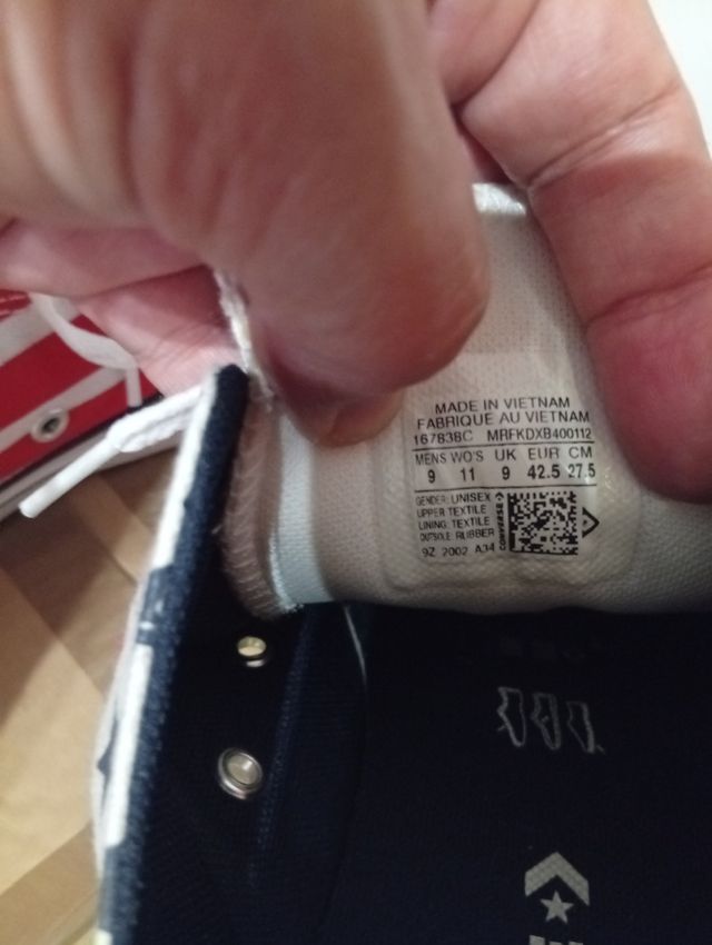 Converse rojas y blancas edición USA