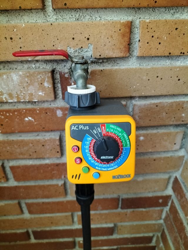 Temporizador riego Hozelock AC Plus