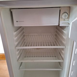 Mini Nevera White-Westinghouse