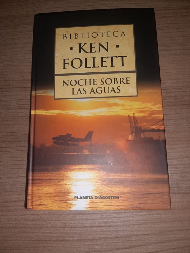 Noche sobre las aguas