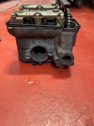 Culata trasera motor Suzuki SV600
