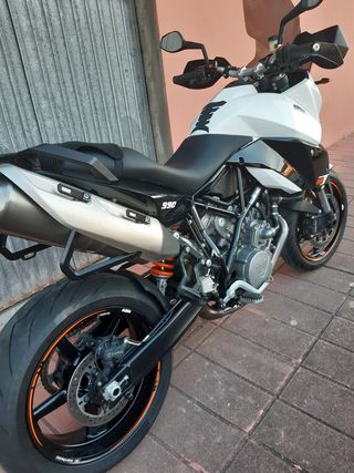 KTM 990 Supermoto