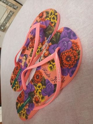 Chanclas Ipanema Frida Kahlo