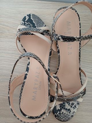Sandalias tacón serpiente