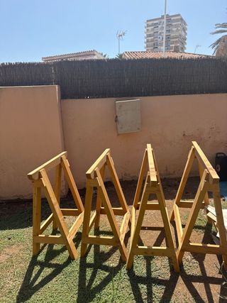 4 caballetes madera resistentes