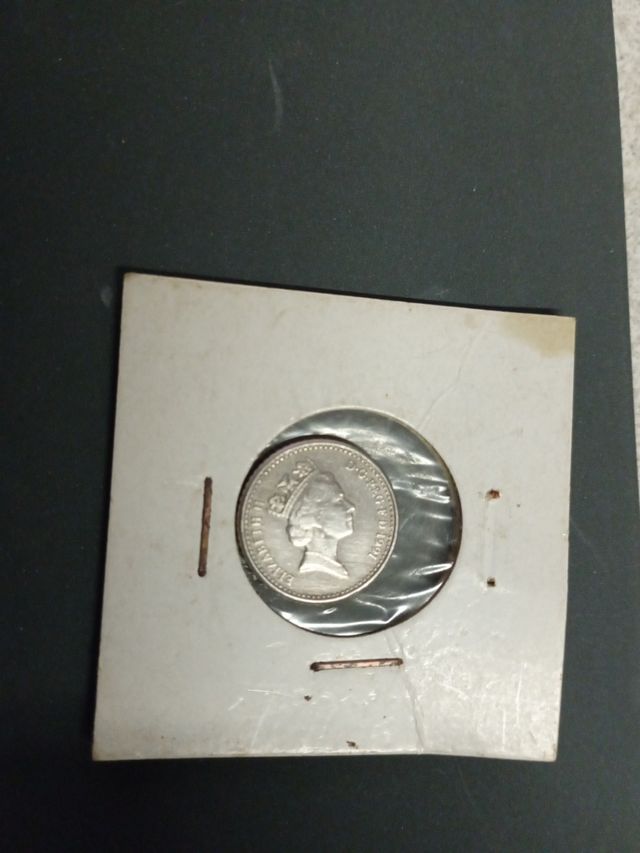 Moneda 5 peniques Reino Unido