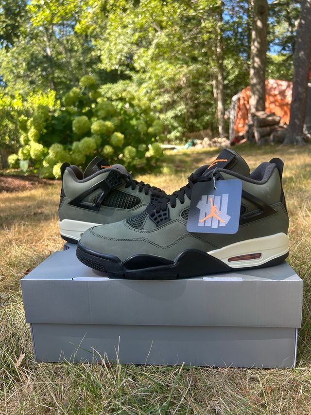 Air Jordan 4 Retro x Undefeated 44 EU