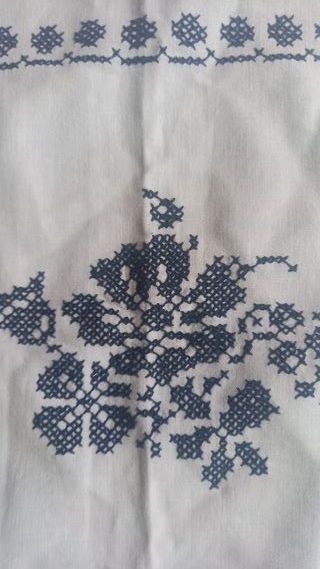 Tovaglietta ricamata cotone 60x60