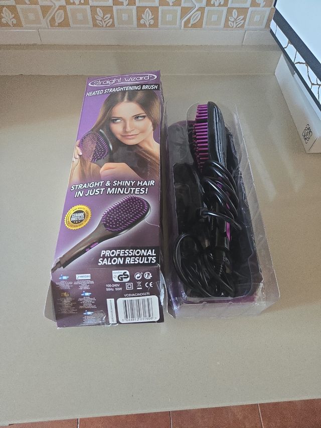 Cepillo alisador Straight Wizard con su funda