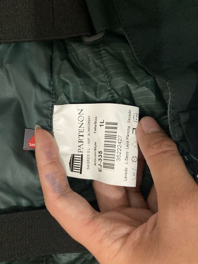 Mono nieve verde con gorro