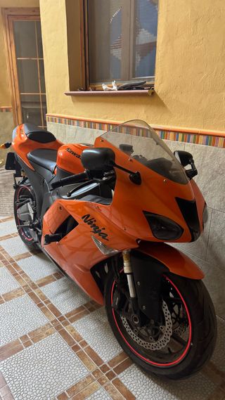 Kawasaki Ninja ZX-6R 2007 – 15.000 km – Naranja