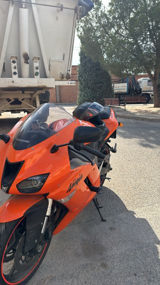 Kawasaki Ninja ZX-6R 2007 – 15.000 km – Naranja