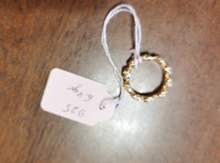 Anillo de plata y baño oro
 con rosas