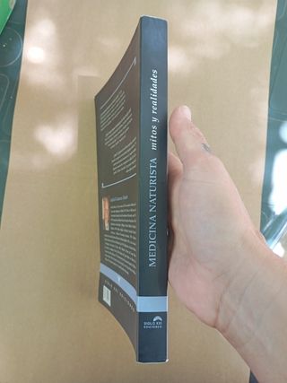 MEDICINA NATURISTA: MITOS Y REALIDADES