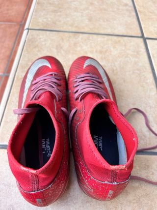 Botas Nike Mercurial rojas
