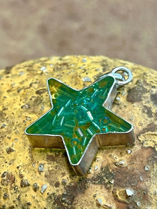 Colgante estrella plata- verde