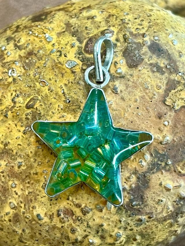 Colgante estrella plata- verde