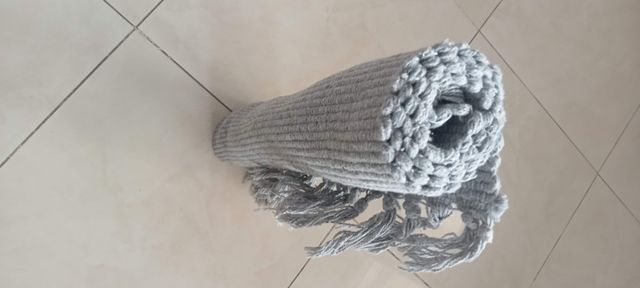 Tappeto grigio in cotone