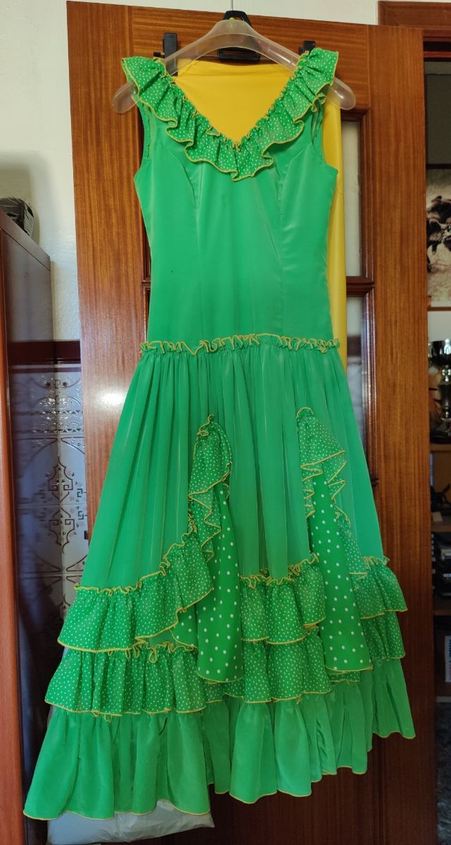 Vestido Flamenca + Mantón